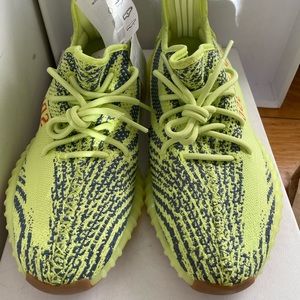 New yeezy boost 350 V2 Sz 42